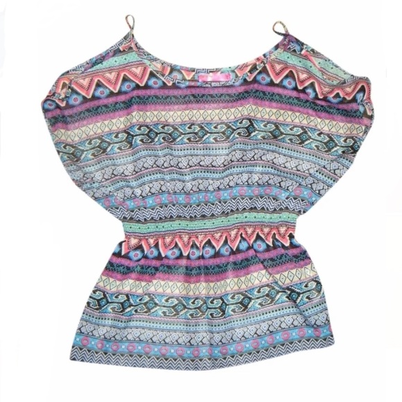 LOVE COUTURE | Aztec Keyhole Sleeves Sheet Blouse - Picture 6 of 7